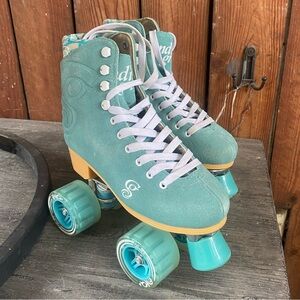 Chic Teal Roller Skates with White Accents